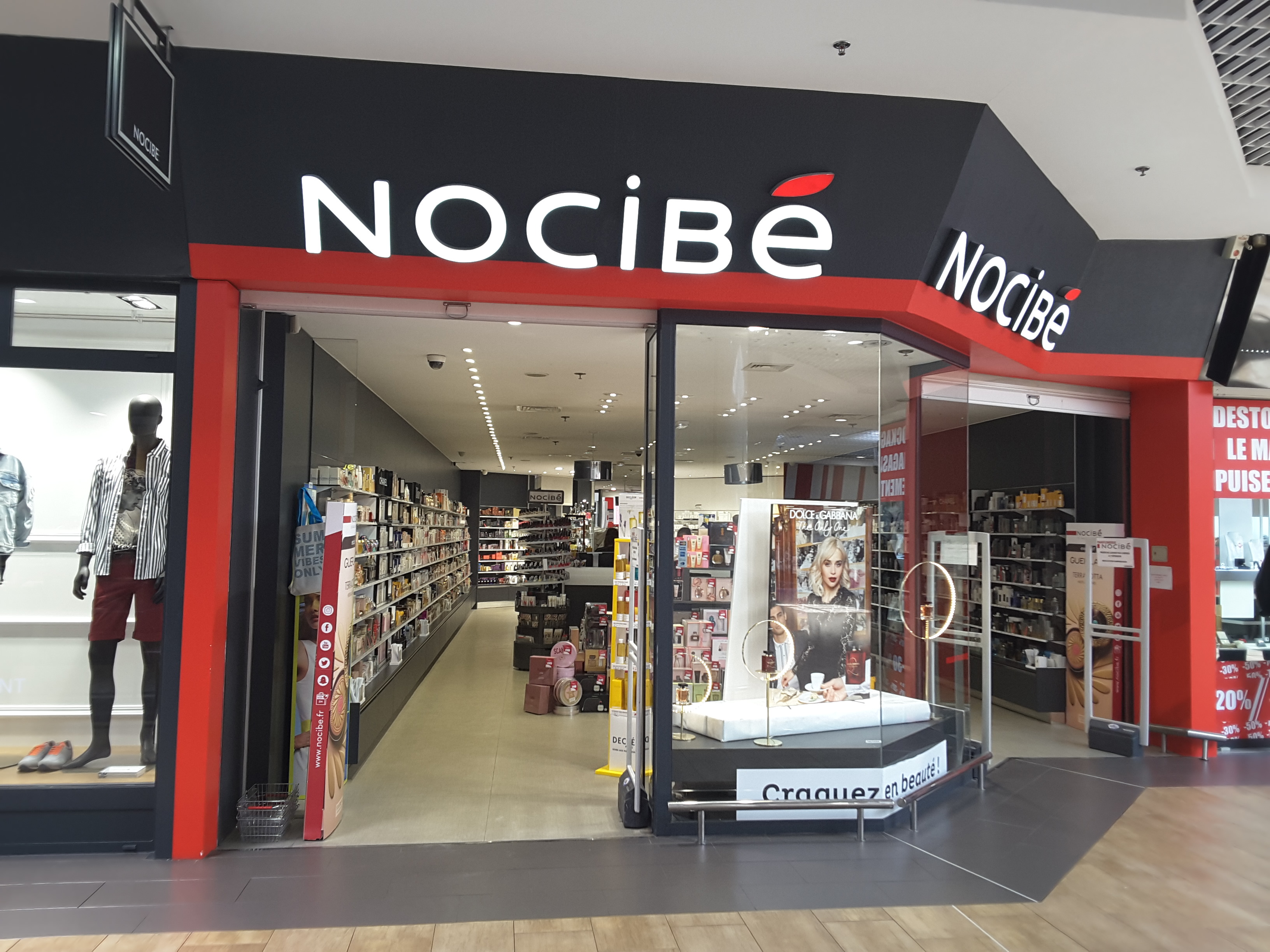 <p>ssi2a effectue le montage de meuble, ainsi que l&rsquo;habillage du nouveau concept Mise en avant des produits</p>
